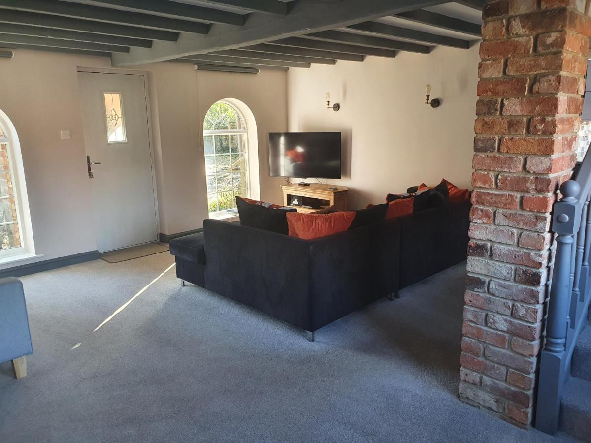 Willow Tree Farm Cottage With Bbq Hut Tattershall Thorpe Exterior photo